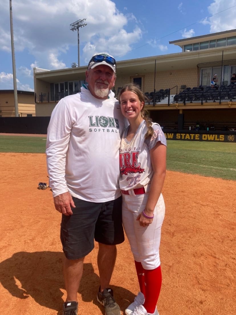 RileyGardner26's tweet photo. Had a great day at @KSUOwlsSB camp with my teammate @mandiperetti Thank you to all the coaches for the great drills and advice. Already looking forward to the next camp! @CamdenDecker @PRESBYSB @PiedmontSB @LindsayFico #trippmackay @GAFireJackson06 @CHSKnightsSB https://t.co/lKCev6GFOt
