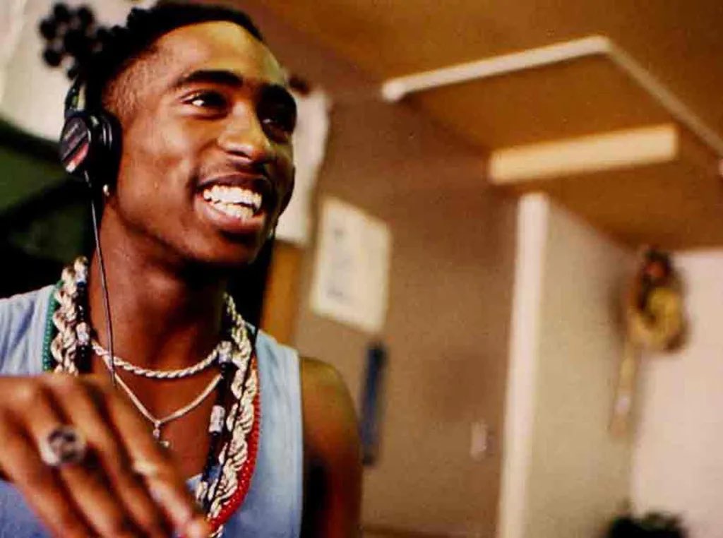 A3R1AL_AK's tweet photo. Tupac wrote these 4 beautiful poems when he was just in high school! #Gemini #TupacDay https://t.co/WxmLKGHCVI