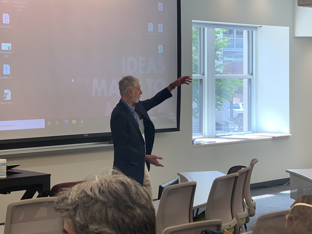 Laura K Gee tweet media