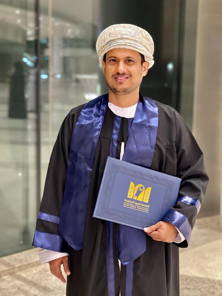 alruwais12345's tweet photo. نبارك للأستاذ جمعه الساعدي حصوله على درجة الماجستير في تكنولوجيا التعليم متمنين له دوام التوفيق وعقبال الدكتوراه بإذن الله
@moessoman https://t.co/cBCnzTPKwN
