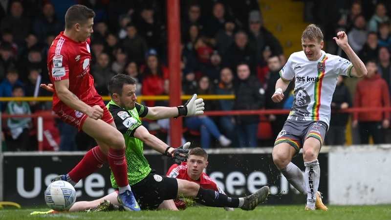 FinalWhistleIE's tweet photo. Preview: @bfcdublin v @shelsfc

Bohemians host Shelbourne in the third North Dublin Derby of the season at Dalymount Park tonight (7.45pm). 

📄 https://t.co/TQaRmbT1P8
✏️ @crosbie0
📸 @sportsfile

#football #soccer #loi https://t.co/xftgvLi59D