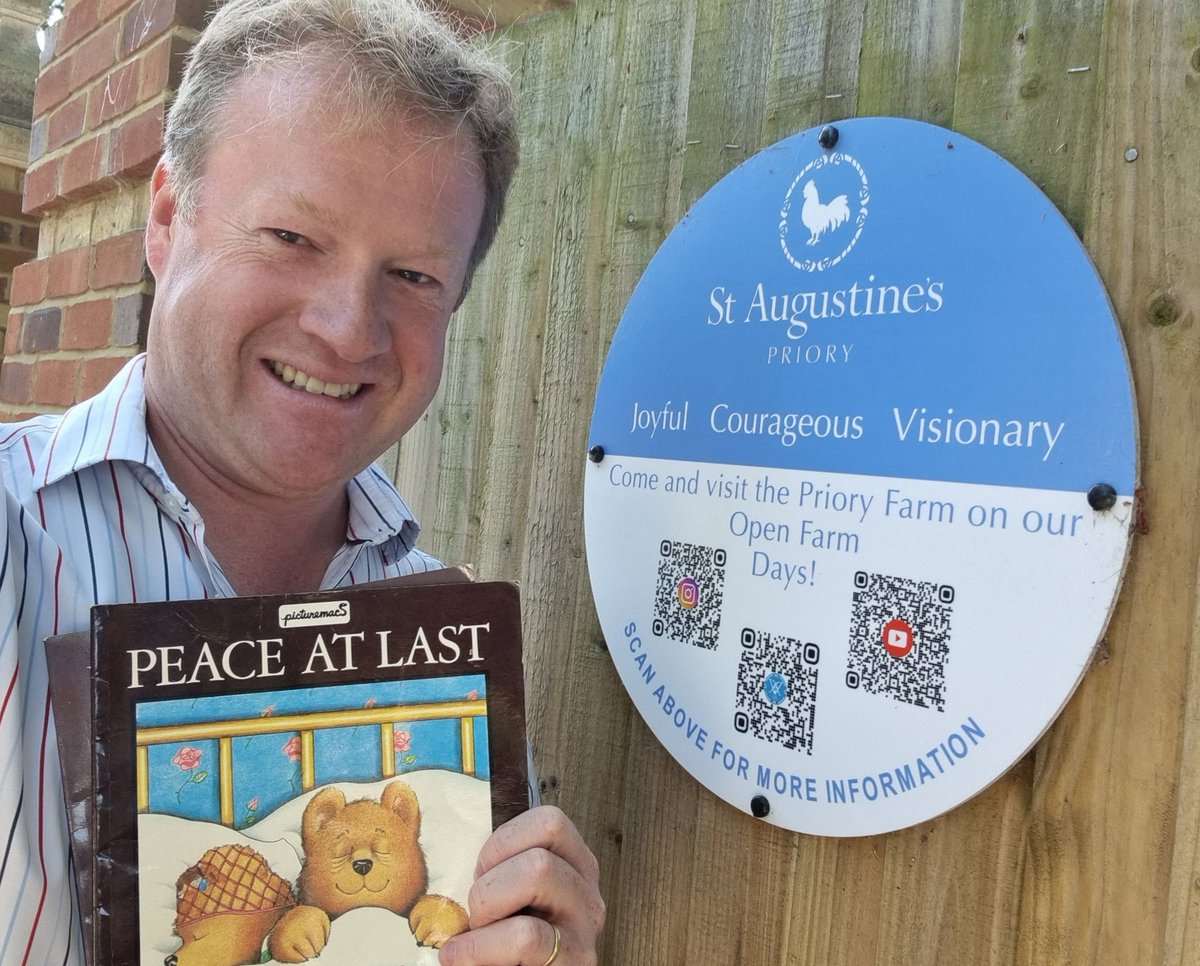GregoryStafford's tweet image. Delighted to read a story to the nursery children at one of #HangerHill's fabulous local schools this morning. Happily #SmallerOne chose one of my childhood favourites. They were such good listeners and a credit to the school, their teachers and themselves! @staugustinesp #Ealing