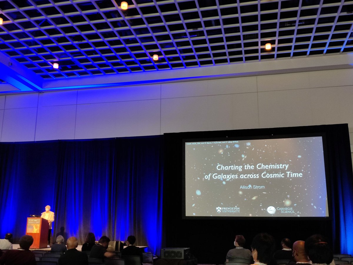 Happening now !!!
Plenary talk "Charting the Chemistry of Galaxies across Cosmic Time" by Allison Strom.
#LoebmanLab
#AAS240