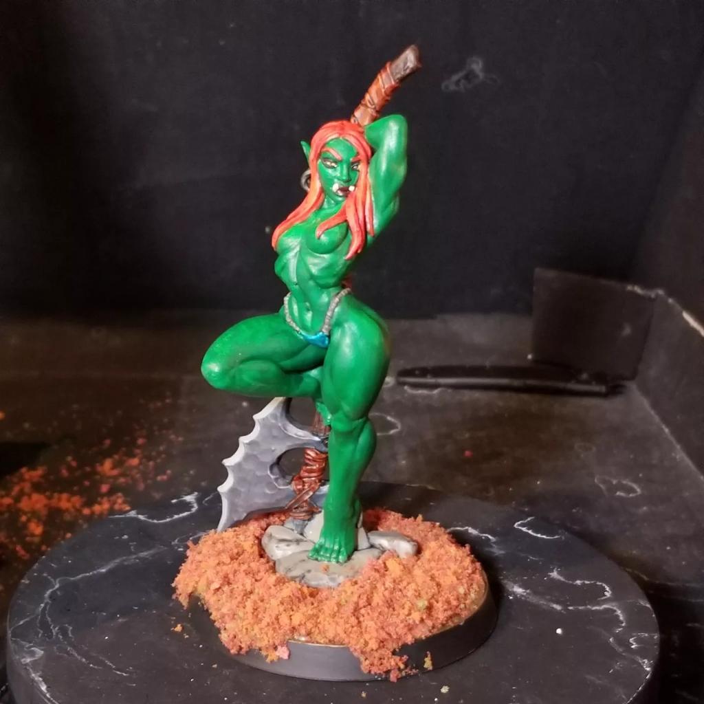 artofthecrowe's tweet photo. So pin up models aren't my usual thing but it was a lot of fun to try something new. This mini stands at 100mm tall so it is a good display mini.

#pinup #orc #model #mini #pinupmodel #art #displaymini https://t.co/oaC54Y5WWl