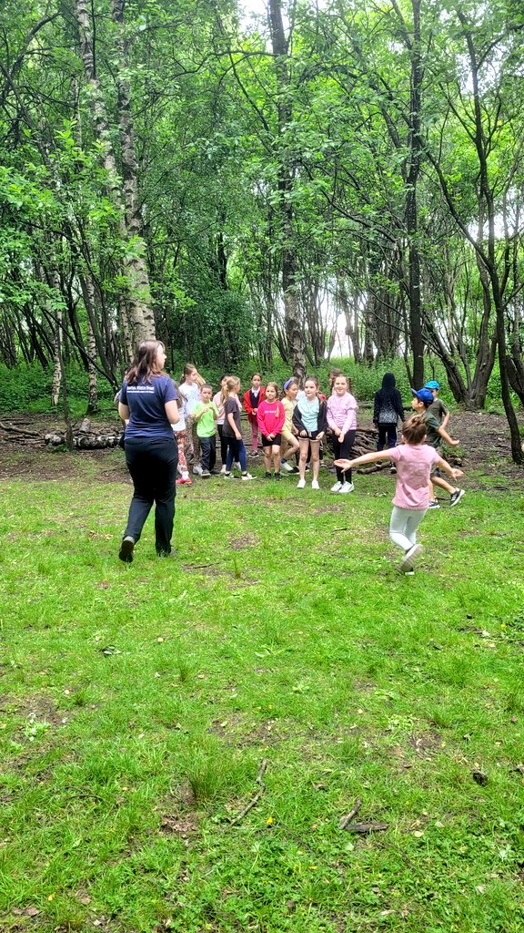 Mrs Tulloch (@mrstcaterpillar) on Twitter photo We played lots of fun games with Alex our ranger @JupiterWildlife today. The predator game had us working in teams and the mini beast game taught us how many legs each mini beast has π·οΈππͺ²πͺ±πͺ°#teamgames #Funtimes <a href="/LADICKSON76/">P2/1 D Moray Primary</a> We played lots of fun games with Alex our ranger @JupiterWildlife today. The predator game had us working in teams and the mini beast game taught us how many legs each mini beast has π·οΈππͺ²πͺ±πͺ°#teamgames #Funtimes <a href="/LADICKSON76/">P2/1 D Moray Primary</a>