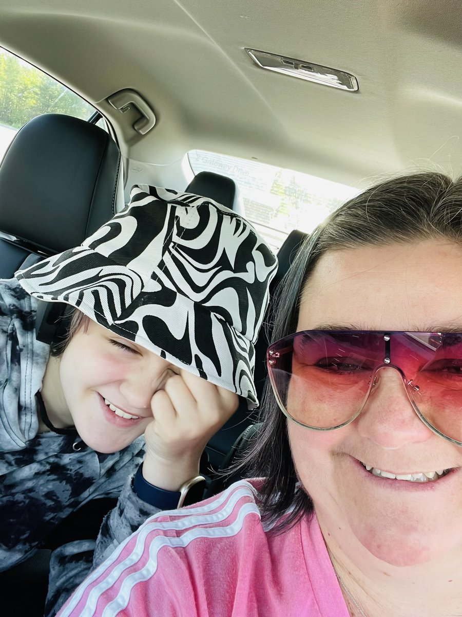 kgeekat's tweet photo. Look out #CSI2020, we’re on our way! (Fully caffeinated) https://t.co/vr6uFUUHn3