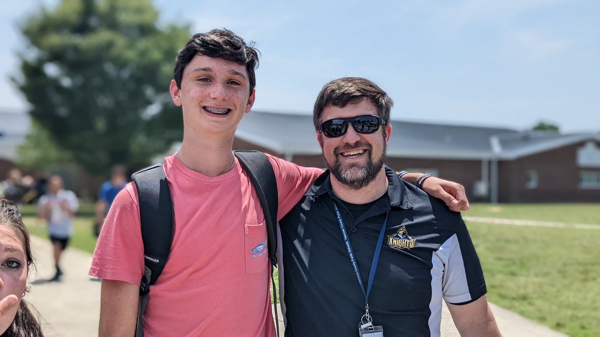 Oak Knoll Middle School tweet media