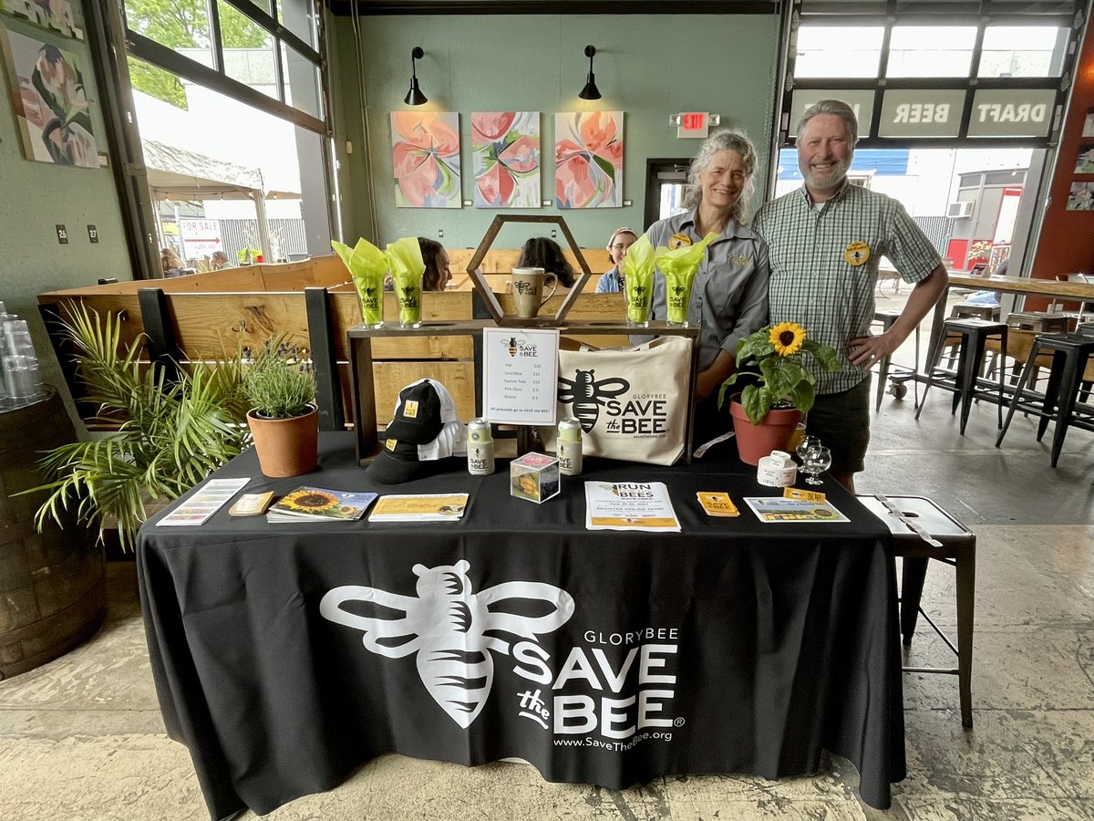 GloryBee (@glorybeefoods) on Twitter photo Cheers to saving the bees! 🍻 Thanks to all who joined us at <a href="/Oakshire/">Oakshire Brewing</a> last night to celebrate the launch of their new Key-Lime-airy Kolsch made with GloryBee #Honey.
Try out this tasty summer #Kolsch at Oakshire Public House or the Portland Beer Hall. Cheers to saving the bees! 🍻 Thanks to all who joined us at <a href="/Oakshire/">Oakshire Brewing</a> last night to celebrate the launch of their new Key-Lime-airy Kolsch made with GloryBee #Honey.
Try out this tasty summer #Kolsch at Oakshire Public House or the Portland Beer Hall.
