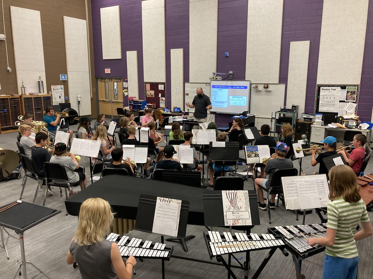 SycMusicBooster's tweet image. Incoming Sixth Grade Summer Band in action this week! Congratulations to these young musicians (and thanks to Mr. Mertens and the music faculty) for learning their music AND beating the heat!