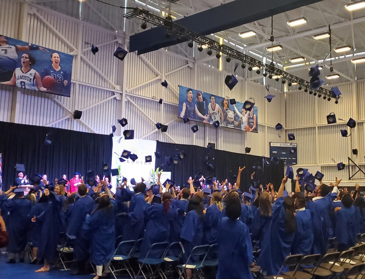 Melodie_BC's tweet photo. Congratulations Camosun graduates of Arts &amp; Science, and SFU Masters 😊
#Camosun #CamosunGrad #celebrate #yyj https://t.co/3zdvrbzYiT