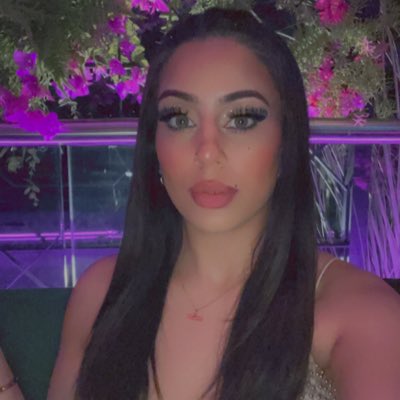 Queenbeeexxxx's tweet photo. #NewProfilePic https://t.co/nwr57GfULR