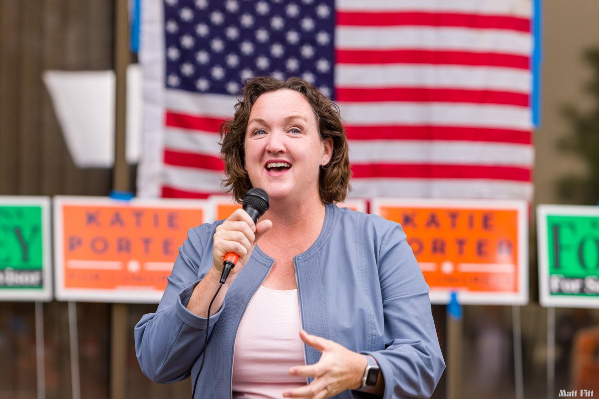 katieporterca's tweet photo. Great news! We officially opened our Irvine field office 🥳 I'm grateful for everyone turning out to knock doors and spread the word about how I'm pushing to lower costs for families, strengthen our capitalist economy, and hold greedy corporations accountable. https://t.co/ekw8cR0ngE