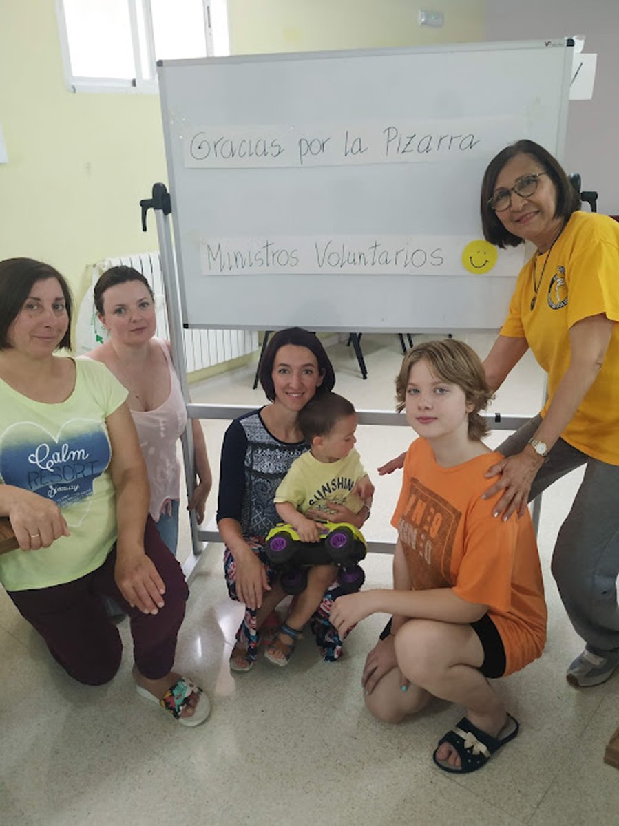 ScientologyVM's tweet image. In #Toledo, #Spain the #Evalu association is providing schooling for young #Ukrainian refugees. Local Scientology Volunteer Ministers are supporting the refugees is large and small ways, including donating the whiteboard now used for this association’s educational classes.