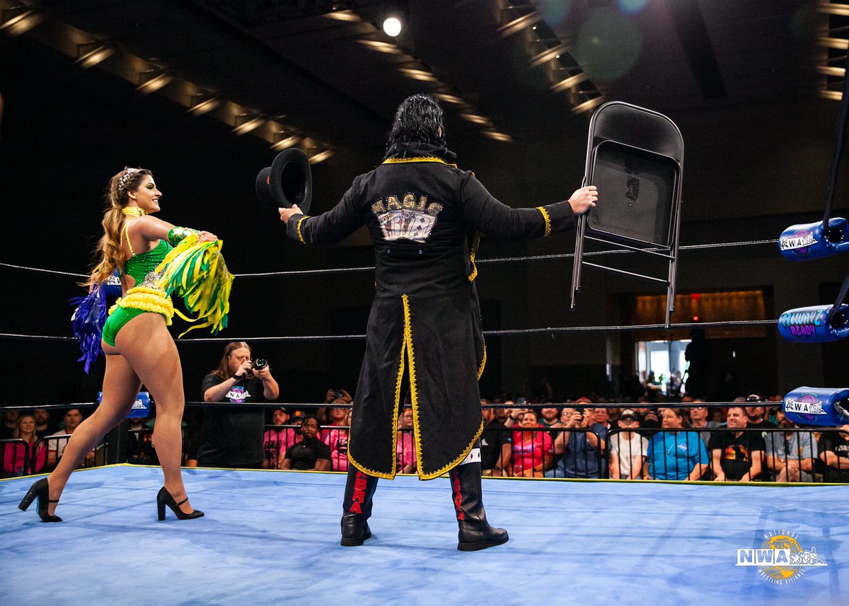 MagicJakeDumas's tweet photo. Center stage, just where I ought to be.
Oh, and I guess @christijaynes is there too 🙄
@nwa
#magicjake #LACJ #christijaynes #veteran #magic #wrestling #NWA #AlwayzReady https://t.co/f7qpYMl2XO