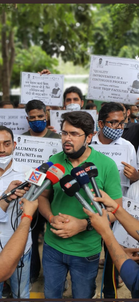 DharmanshuSodha's tweet photo. प्रिय भारत के लोग
हम भी इसी तरह recruit किए गए थे कि,IITians and NITians देश की शिक्षा गुणवत्ता सुधारने के लिए 3 साल के लिए, 
72000 सैलरी भी थी
हमने बहुत काम किया इतना की नीति आयोग ने भी तारीफ की वर्तमान में बेरोजगार है, वैसे ही जैसे ये अग्निवीर होंगे
#Agnipath https://t.co/gl0uH78P0H