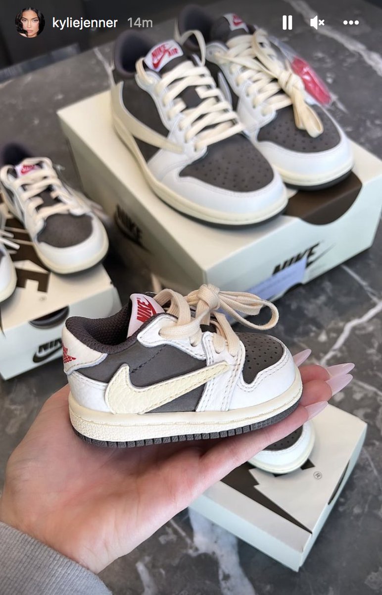 kylie jenner in jordan 1