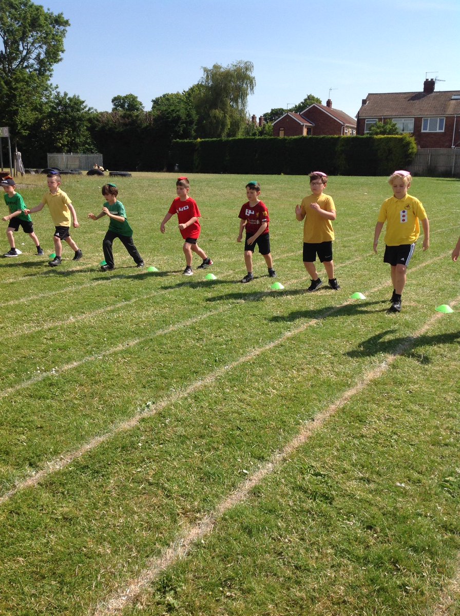 EastfieldPSHull's tweet photo. What a fabulous sports day in year 4 today! Well done to everyone competing #epsps https://t.co/z43cl0fmkC