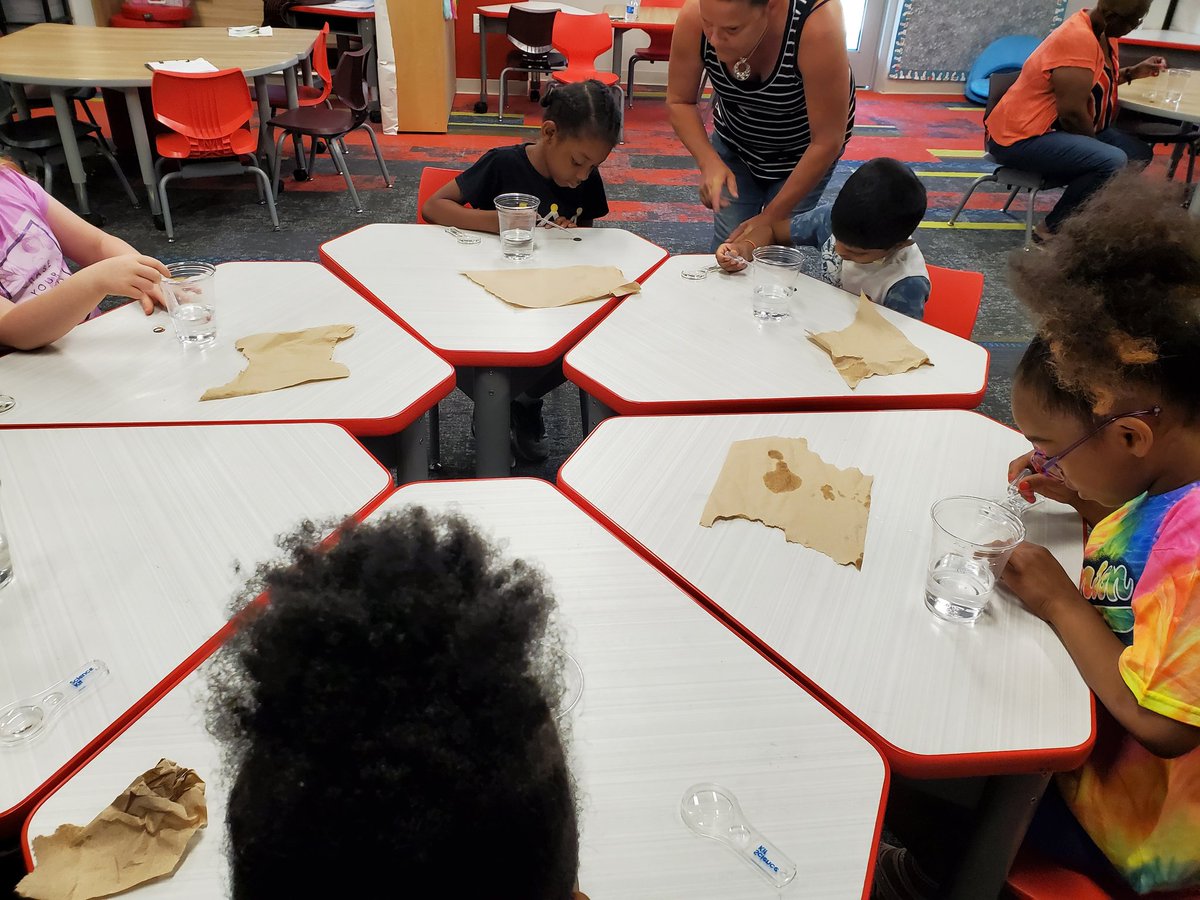 TeachMe2Grow's tweet photo. The Penny Challenge! Our first STEM lesson was awesome. We made predictions, learned about surface tension and cohesion, incorporated math/reading and got to keep our tools to repeat this activity! 
👀How many drops of water fit on a penny? @ChristelleH87 @JeffDase @Mstewart_2u https://t.co/itQfc4crL4