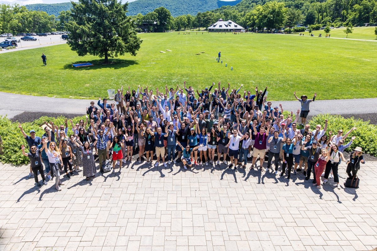 psomrah's tweet photo. Our @Work_Bench NYC Enterprise Operators Retreat was a real treat 🌟

We brought together 125+ founders &amp; operators, aka the greatest, coolest NYC enterprise tech squad ever to share🔑learnings across cross-functional roles!

Truly grateful for everyone who made it so special 🙏🏽 https://t.co/zkXsaec7gv