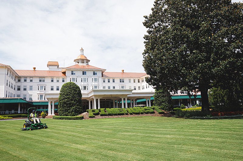 🗣Calling all Assistant Superintendents! The application window is now OPEN for the 2022 <a href="/greenstartacdmy/">Green Start Academy</a> at <a href="/PinehurstResort/">Pinehurst Resort</a>  presented by <a href="/JohnDeere/">John Deere USA</a> <a href="/RainBirdCorp/">RainBirdCorp</a> &amp; <a href="/BayerGolf/">BayerGolf</a> !   Don’t miss this incredible opportunity- Apply ✨now✨!  👉 deere.com/en/news/all-ne…