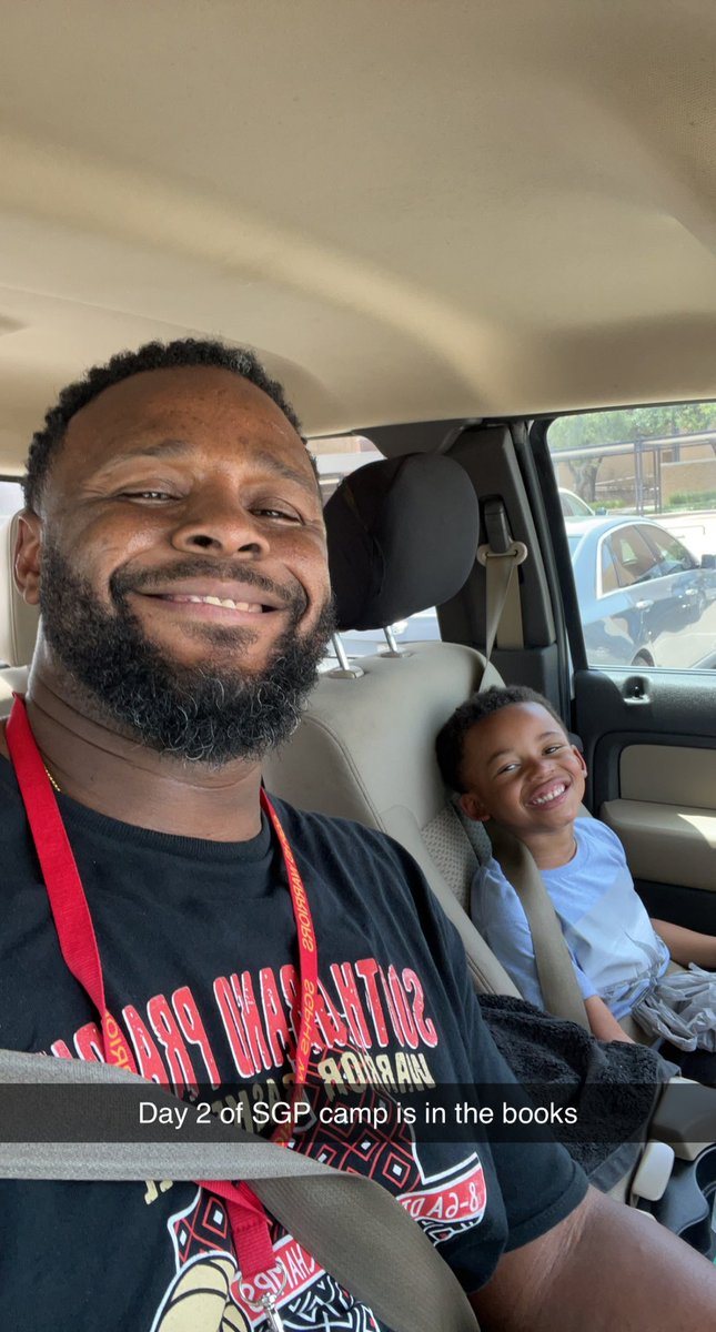 CoachThomas83's tweet photo. One of the best parts of camp was seeing my baby boy mirror my love for the program and the boys. He loved being around the young fellas.
#FutureWarrior
#Kyri
#Hulkonthecourt๐ https://t.co/dW5JMU7M9L