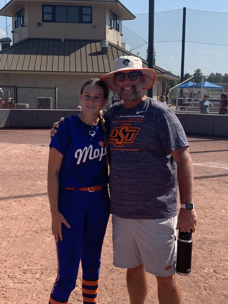 AdelynnOldham's tweet photo. I had another great camp before the Bolts 5 Star Showcase. High reps with the best! @OSUcoachG @BethTorina @KarenWeekly @scsbcoach_bev @KateMalveaux @Los_Stuff @sixty_feetSB @D1Softball @ExtraInningSB @IHartFastpitch @CowgirlSB @Vol_Softball @GamecockSoftbll @LSUsoftball https://t.co/7XQvjRv8c5