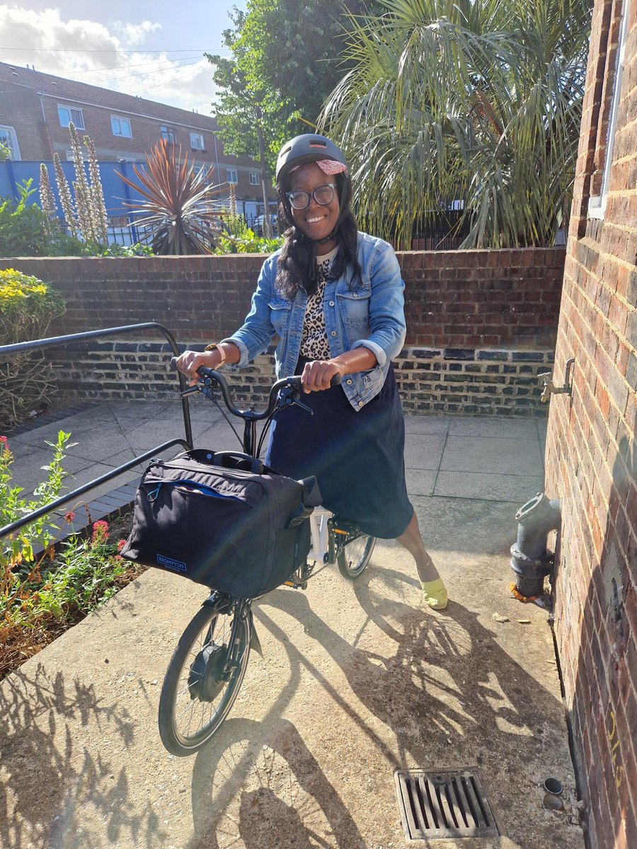 greenatbarts's tweet photo. #CarFreeJune challenge update: we've done 1783km so far! Over the two weeks that's saved:
π΄0.143kg of NOx emissions
π΄293.85kg of carbon (=352 trees!)
π΄4 hrs 57 minutes of time
And added 4.9 days to our collective life expectancy
What an achievement! Let's keep going... https://t.co/OfoIbX3l5G