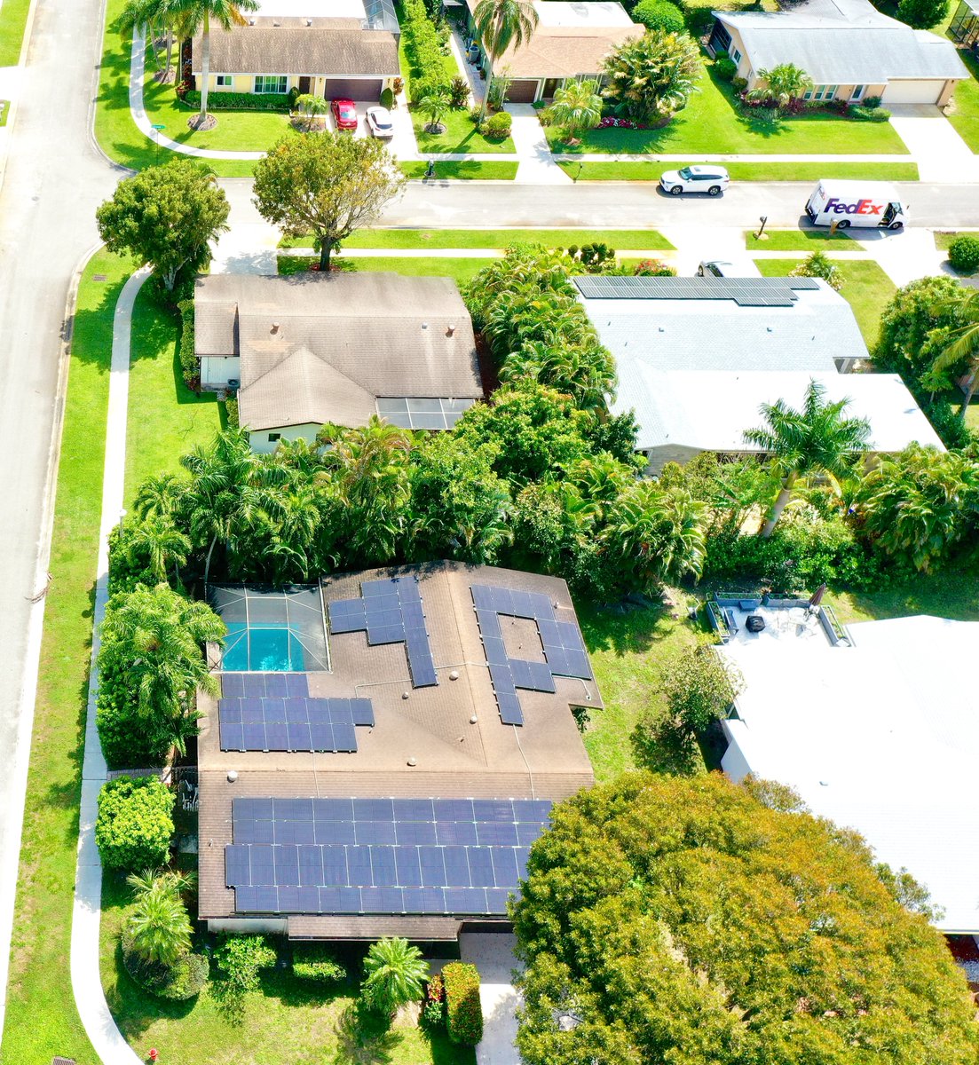 VisionSolarllc's tweet photo. Ending the week with a new #solarpanel system is always a #power move! βοΈ Find out about all the great benefits of solar by requesting your FREE solar assessment using the link on our bio or call 215-798-5418 π
#solarenergy #solarpower #visionsolar #renewableenergy #homeowners https://t.co/L0uorrvPGT