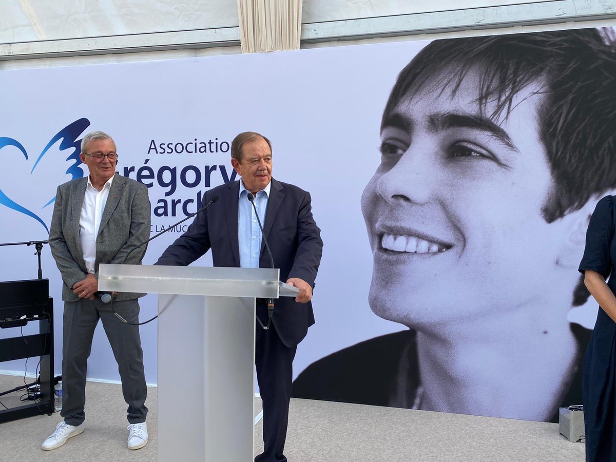 villederueil's tweet photo. 👨‍👩‍👦Inauguration ce soir de la maison Grégory Lemarchal. Cet établissement unique en Europe permet d’accueillir en dehors du milieu hospitalier les patients atteints de mucoviscidose ayant bénéficié d’une greffe. ⬇️ https://t.co/YJDoecpjxs