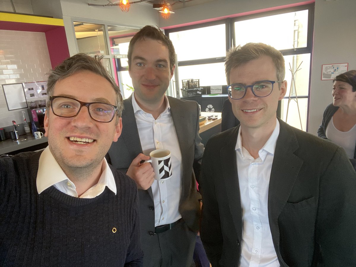 aodhanodea's tweet image. D’fhill @AmBorradh ar maidin tar éis sos fada na paindéime le hócáid bhricfeasta ag @huckletree. 

Is iontach na hócáidí seo, deas bualadh le daoine nua agus seanchairde nach bhfaca mé le tamaill. 

Agallamh spreagúil le hAnne Marie Macken / Moneycoaching Irl #Borradh