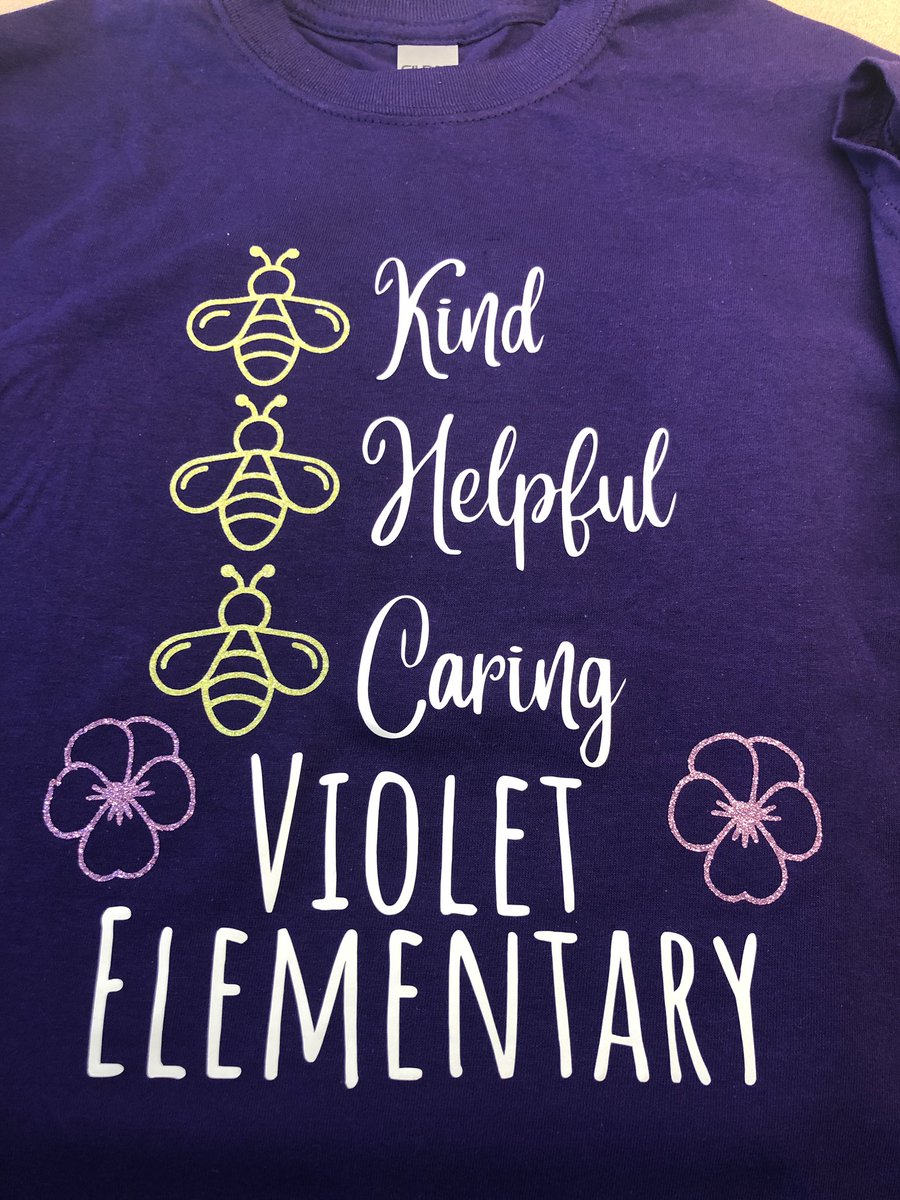 ErikaSchoenbeck's tweet image. I am pretty happy with my shirt! #cricutTeacher #canvateacher #canvaforeducation