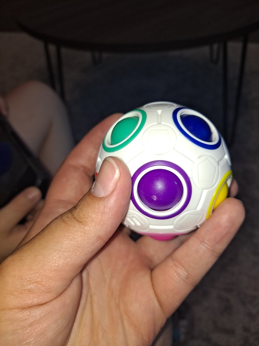 TabbyNt90's tweet photo. These fidget balls are pretty awesome.
Actually makes me think lol
#Neurodivergent #ADHD #fidget #fidgetball #puzzles #thinking #concentrate #brainteaser https://t.co/brp7roDChA