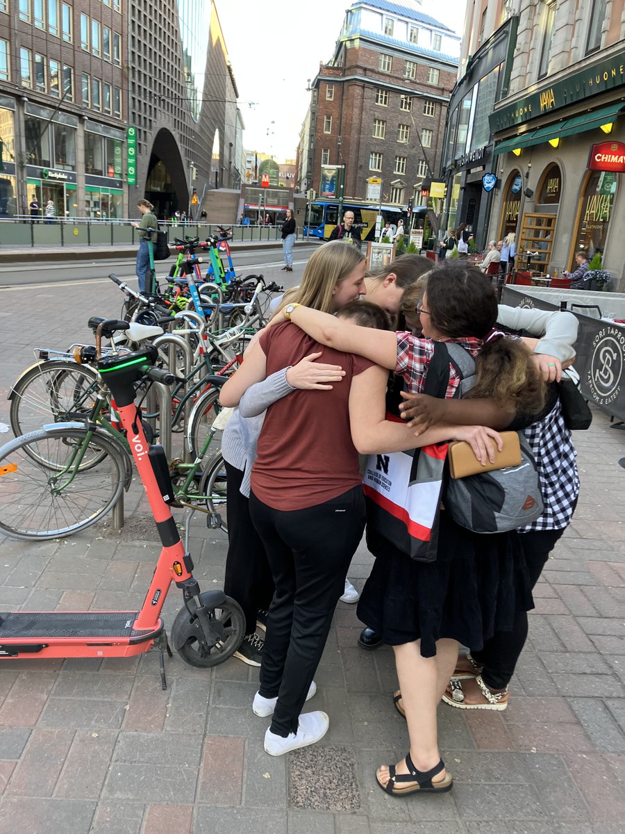 The FINAL Day - Heureka Science Center 😍Then the @educationhubhel to learn about how the city is creating an ecosystem for innovative education technology advances. A highlight was hearing from the CEO of @3dbearofficial The goodbyes are hard!
@heurekafi
#huskersabroad