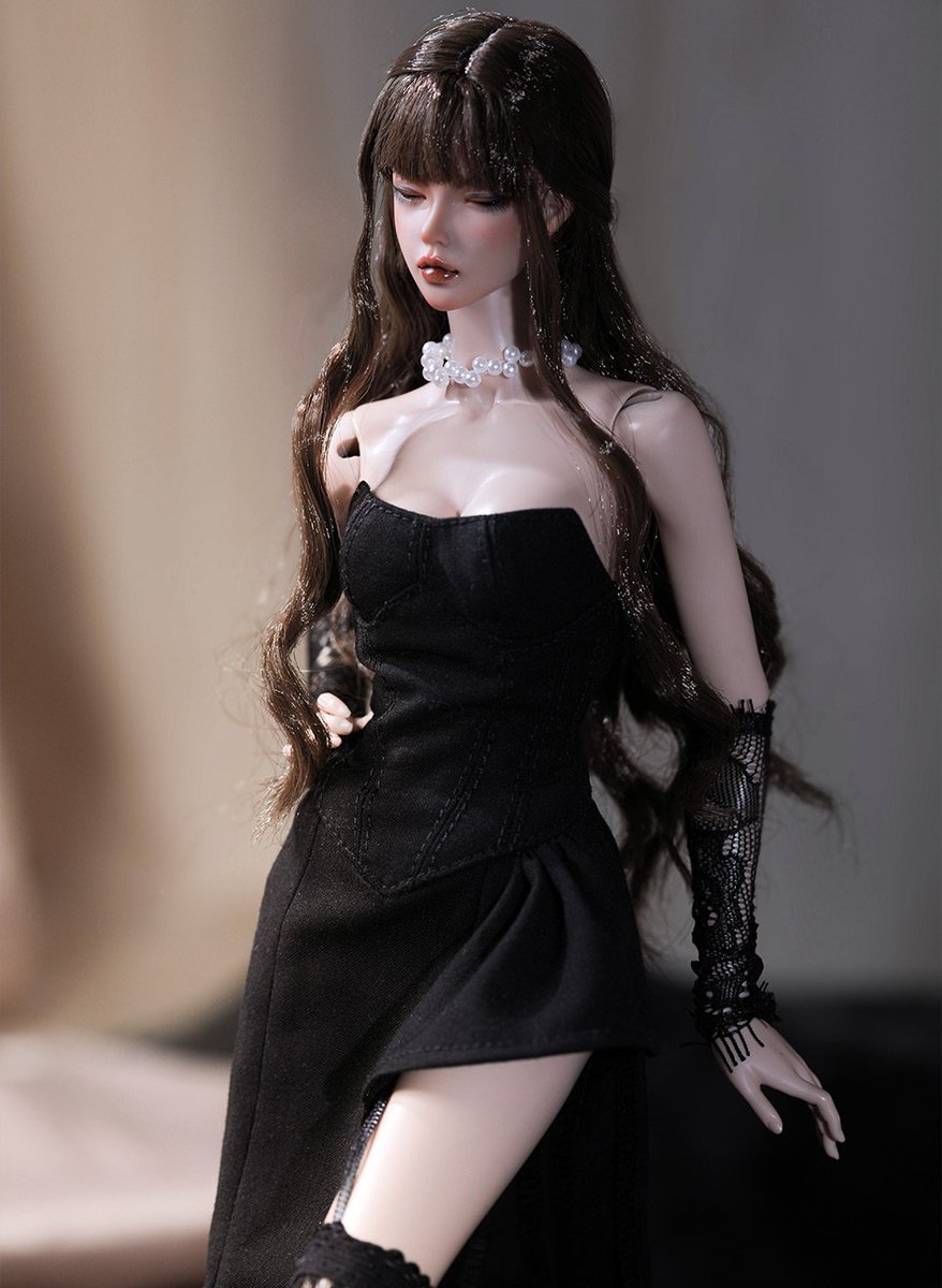 DollOfTheDay's tweet photo. 💫Bitsie Chloe💫

ChicLine, with Sleepy Eyes

FairyLand (2010)

📸= Official https://t.co/c6Y6BeSBCf