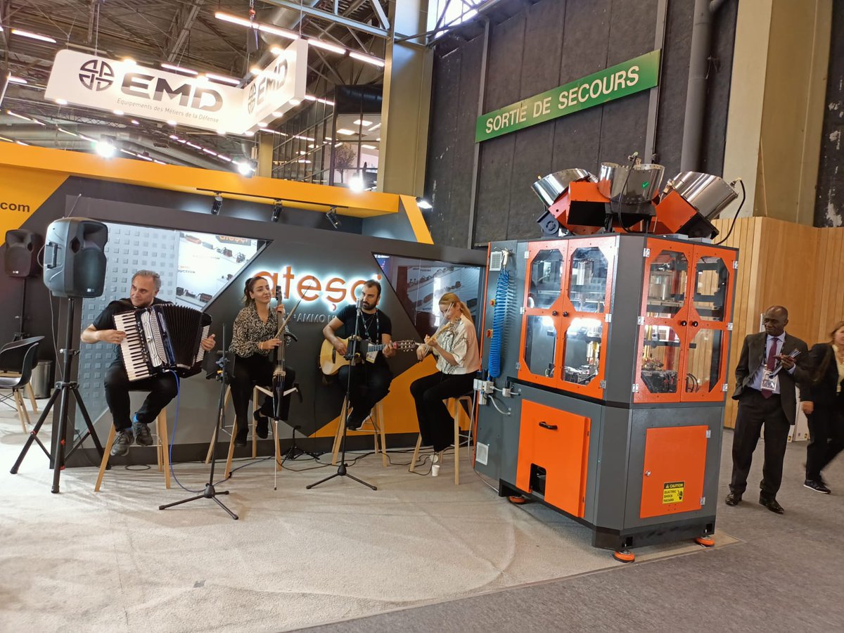 AtesciMachinery's tweet photo. #Eurosatory2022 de 4. gün.
Pariste düzenlenen Savunma ve Güvenlik Fuarı'nda salon 6 stand K31'deyiz.
https://t.co/dgZV4c4qOV
#DefenceIndustry #defence #Security #ammunition #machinery 
#paris https://t.co/lVVxCCShub