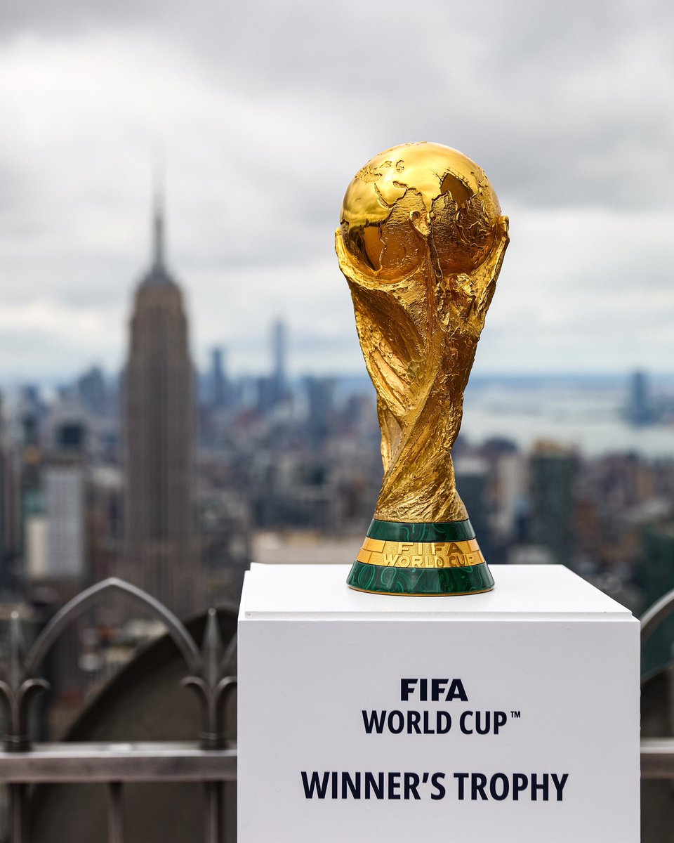 FIFAWorldCup's tweet photo. Hi there 👋🏻 

Join us for the #FIFAWorldCup Host City announcements at 17.00 (EST) ⏳

#HostCity2026

@ussoccer | @CanadaSoccerEN | @miseleccionmx https://t.co/x4Yp296cjk