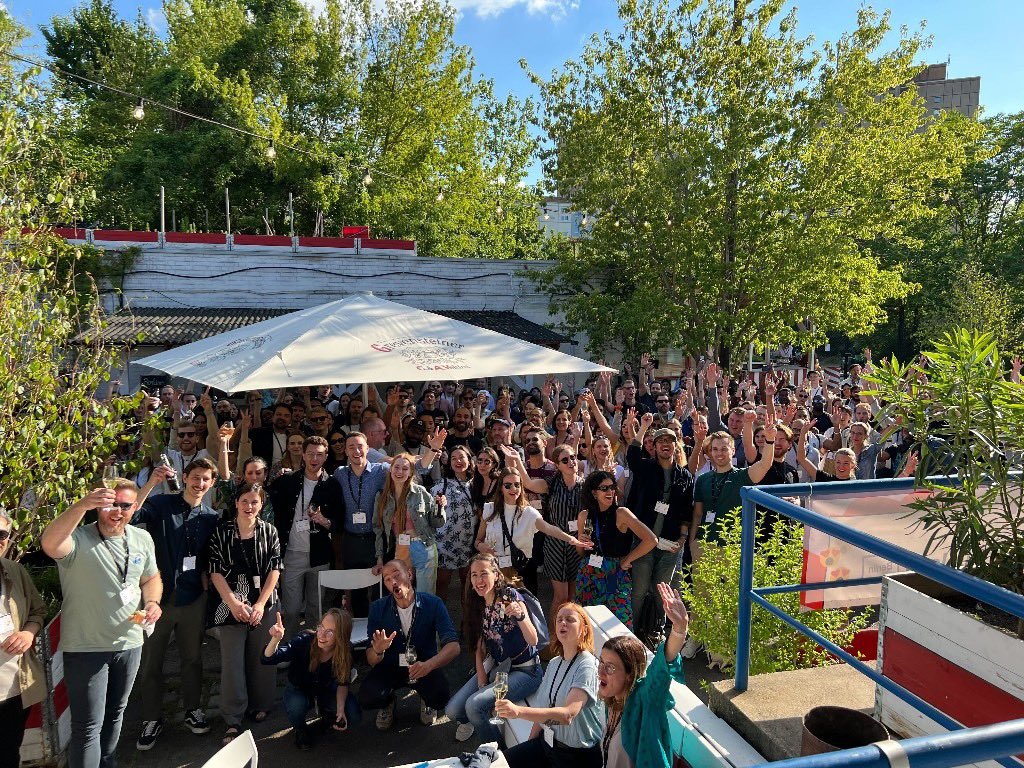 fof_berlin's tweet photo. Today we visited the Figma Berlin Launch Party together with 350 other friends. Watch this space for more and sign up at https://t.co/VTlmTwLMEC to keep in the loop on what should be a #summeroflove for the local FoF community 🫶🌞(pics by @BuscheMareike from @figmadesign ) https://t.co/r04ozzV0Qn
