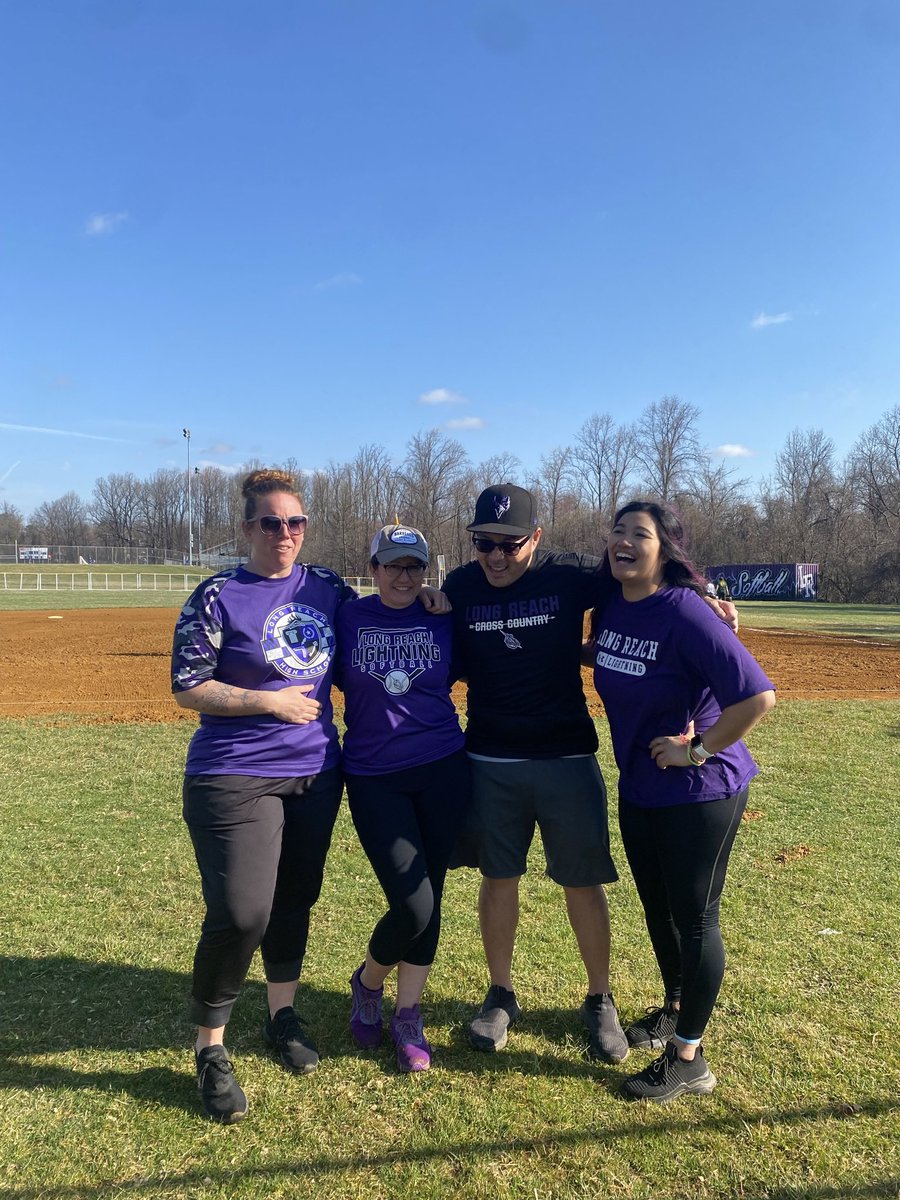 clausen_heather's tweet photo. Happy Birthday to Coach Isa!!  @LRHS_softball https://t.co/LqQCkBbXRH