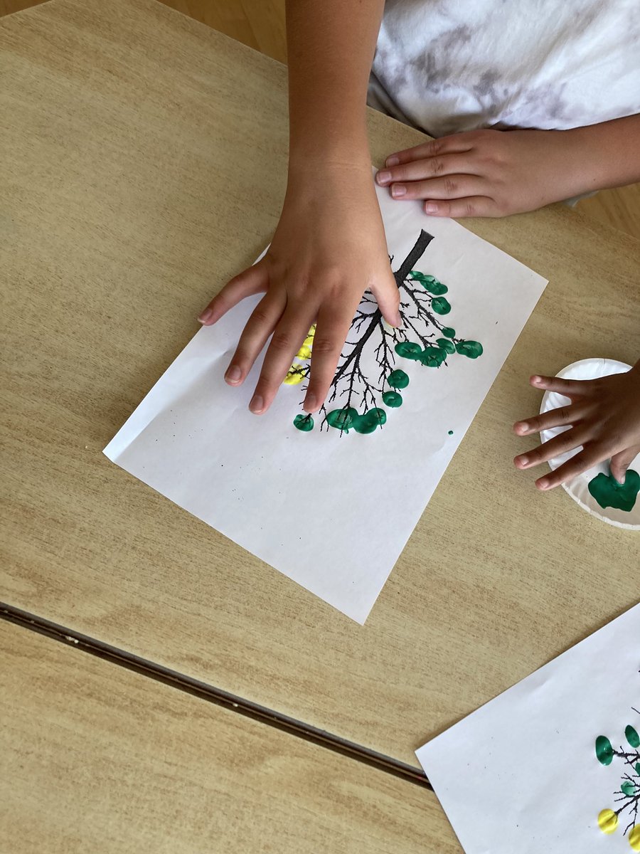 Laura Simmons tweet media