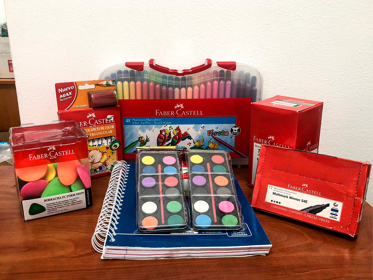 WorldVisionNic's tweet photo. Agradecemos a @JardinLibreria por sumarse al #RetoNaranja de World Vision y donar 46 juegos didácticos y otros insumos –como cuadernos, lapiceros, marcadores, lápices de colores– para la educación de niñas, niños y adolescentes más vulnerables de #Nicaragua. https://t.co/DqLewfCDxv