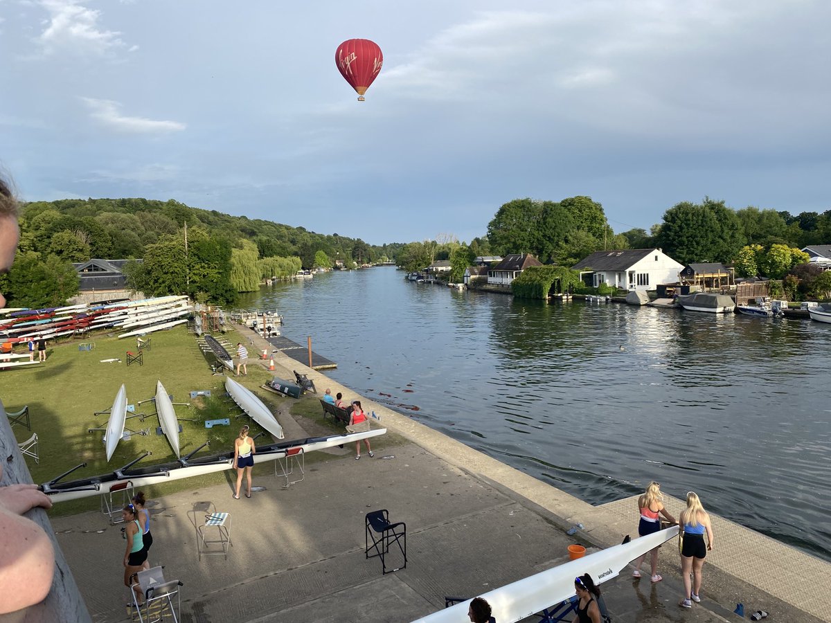 RowJenkins's tweet image. Summer evening in #henleyonthames #rowing #henleyrc