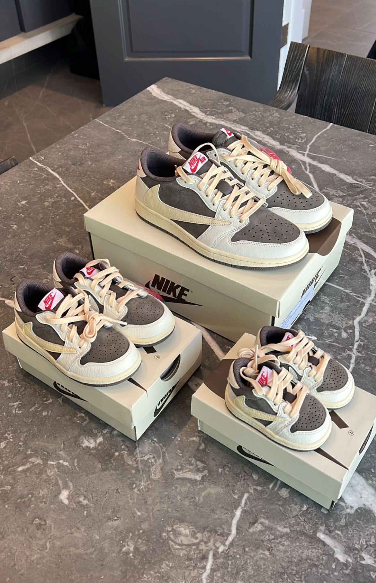 travis scott air jordan 1 sizes