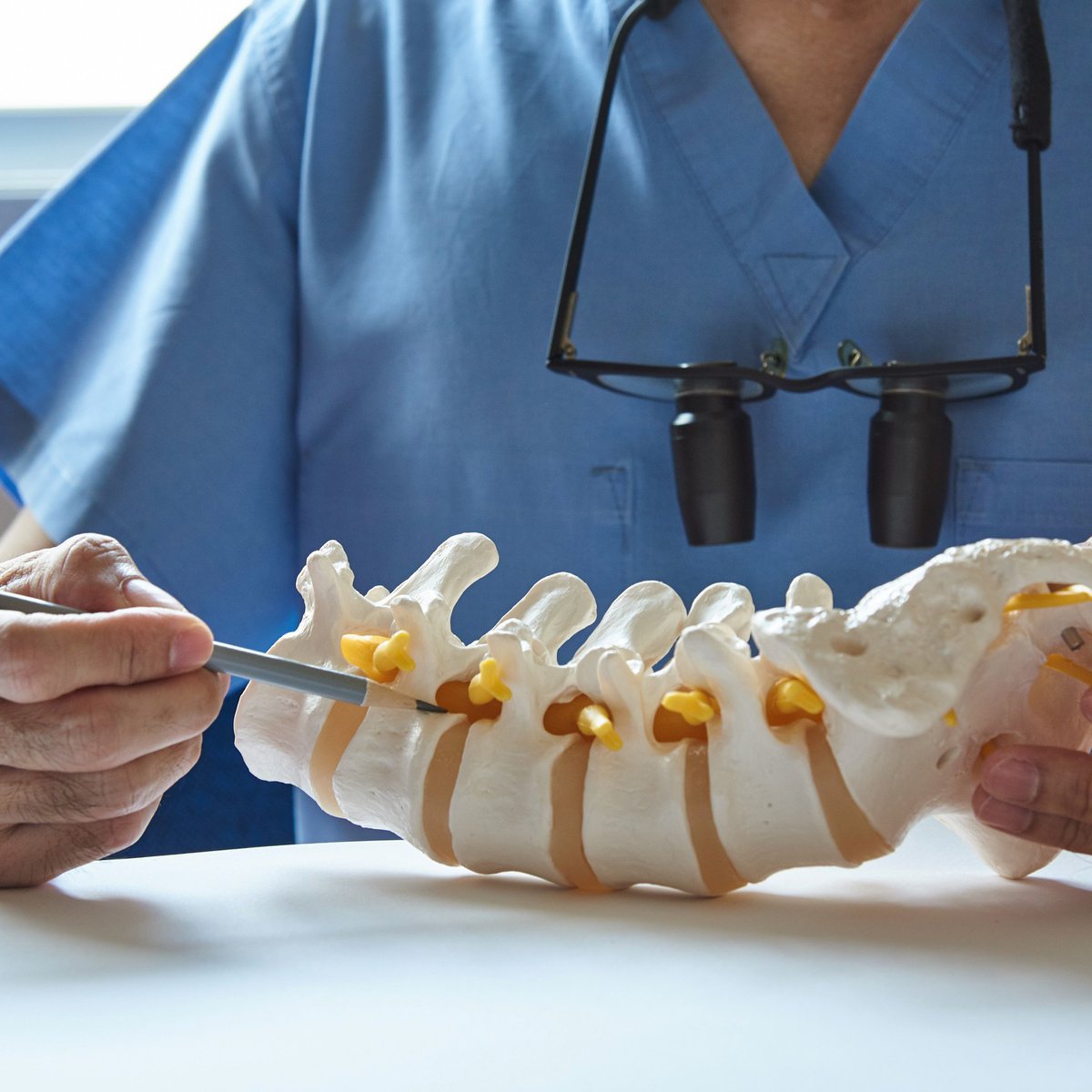 PimaPainCenter's tweet photo. Dorsal column stimulation is a minimally invasive treatment for intractable pain in the back and extremities. As a pain management technique, it interferes with the transmission of pain signals from the nerves to the brain, and can significantly reduce pain. https://t.co/AVev0YkKFP