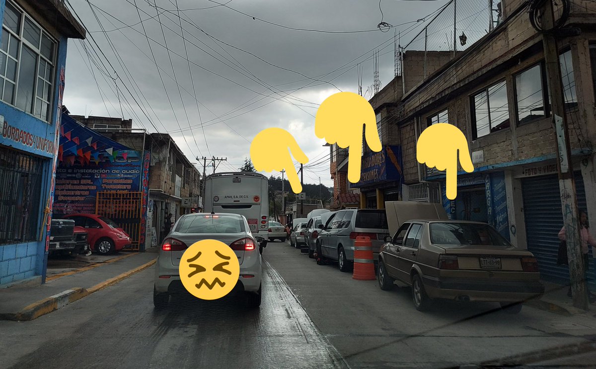 Info Huixquilucan (@infohuixqui) on Twitter photo Buenas tardes <a href="/HuixquiGob/">Gob Huixquilucan</a>,
desafortunadamente duró muy poco el orden vial en varias calles de #Huixquilucan Centro. 😔😔😔
Conductores irresponsables parados en lugar prohibido y Nula presencia de oficiales para moverlos.
👇🏻 Buenas tardes <a href="/HuixquiGob/">Gob Huixquilucan</a>,
desafortunadamente duró muy poco el orden vial en varias calles de #Huixquilucan Centro. 😔😔😔
Conductores irresponsables parados en lugar prohibido y Nula presencia de oficiales para moverlos.
👇🏻