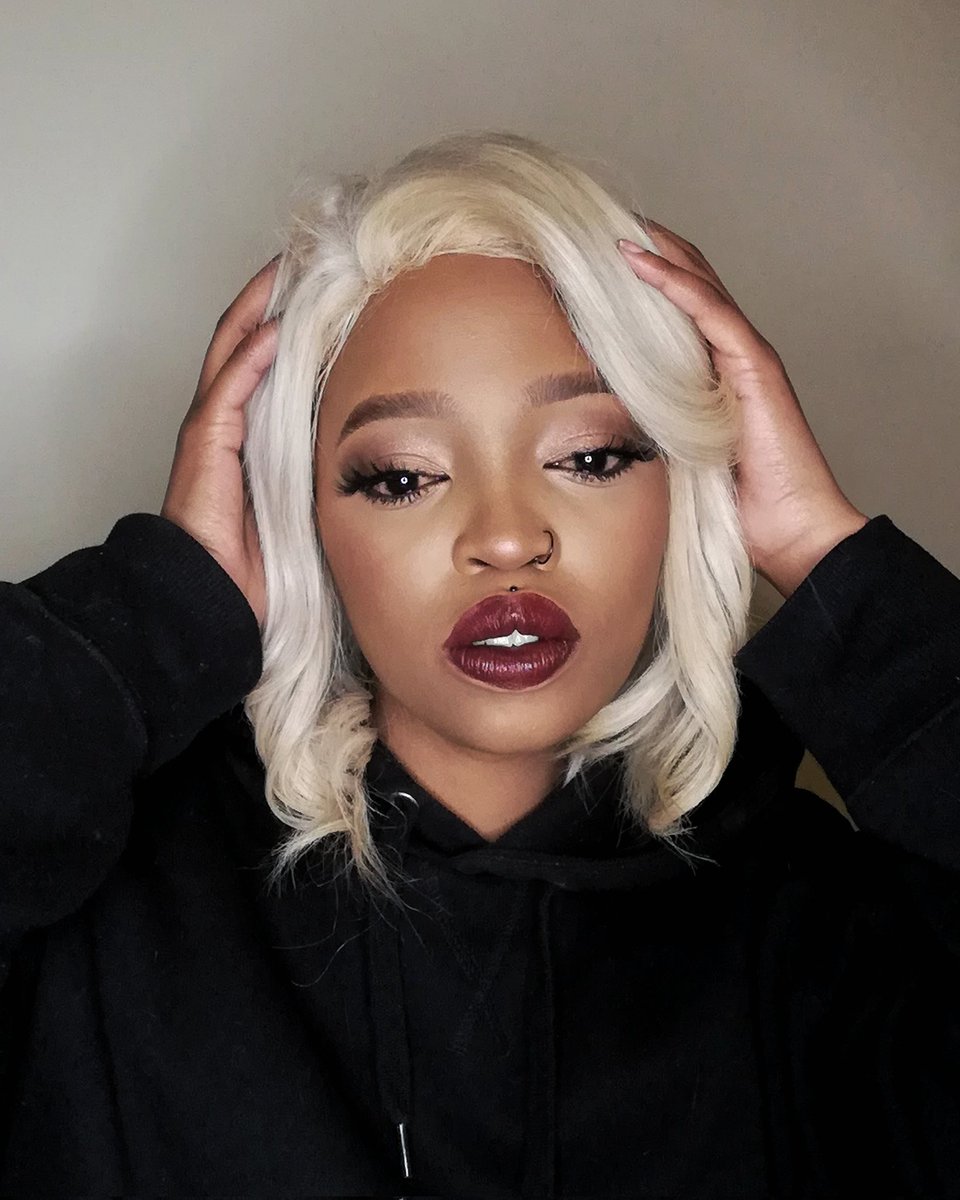 Tracey_Tray's tweet photo. Day 4: Sky high lashes
Layer upon layer of lash baby❤️🕶️

#7days7faces
@foyinog

#makeupinthecitiesafrica
#maybellineNY #makeupchallenge #search #makeuplook #neutraltones #makeupbytraceyprince https://t.co/abJE31iQlU