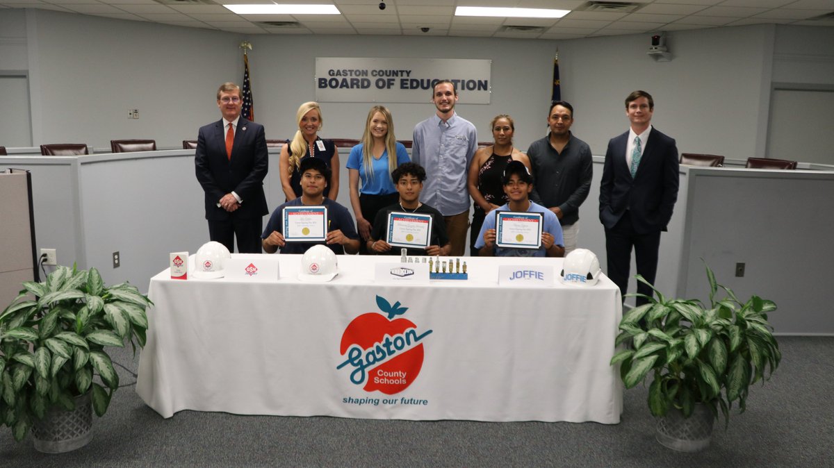 GCSCTE's tweet photo. Gaston County Schools Career Signing Day 2022 was a success!  A big thank you to the students, parents, career development coordinators and businesses (GSM, Dixon, Joffie) that made it all happen! @GSMsince1927 @DixonValve @joffiehighrise @CTEforNC @CTruittNCDPI @GCSCTE https://t.co/81RutrJhrK