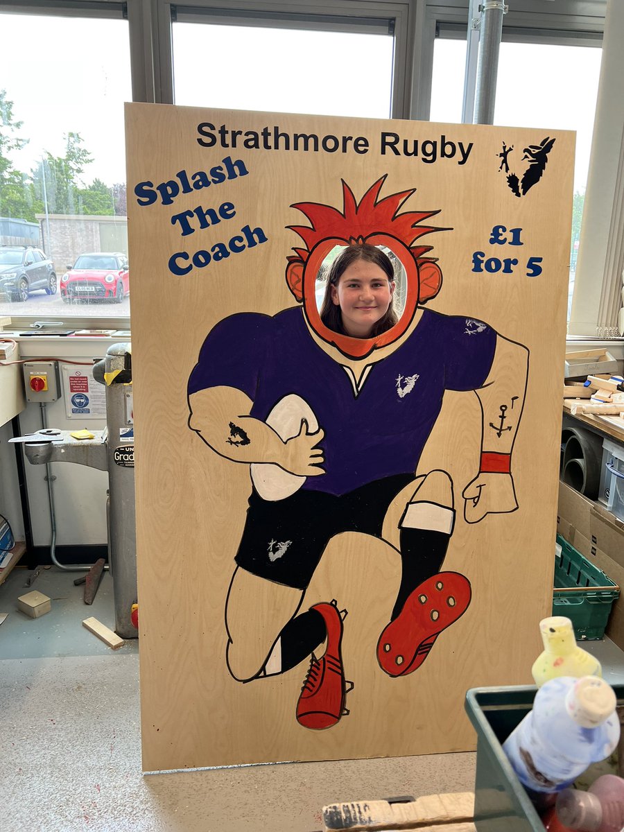 AngsYngEngrs's tweet photo. Daniel finishing off a wee job for the Forfar Gala Day on Sunday 26th June to be used by Forfar Action Network to fundraise for their awesome community projects. #CommunityFocussed https://t.co/H9jMw5IBnj