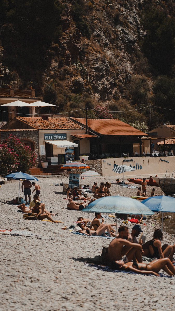 Did someone say Italy? 🇮🇹 feels more like a holiday than it does work sometimes 😂 #travel #photography #italy #sicily