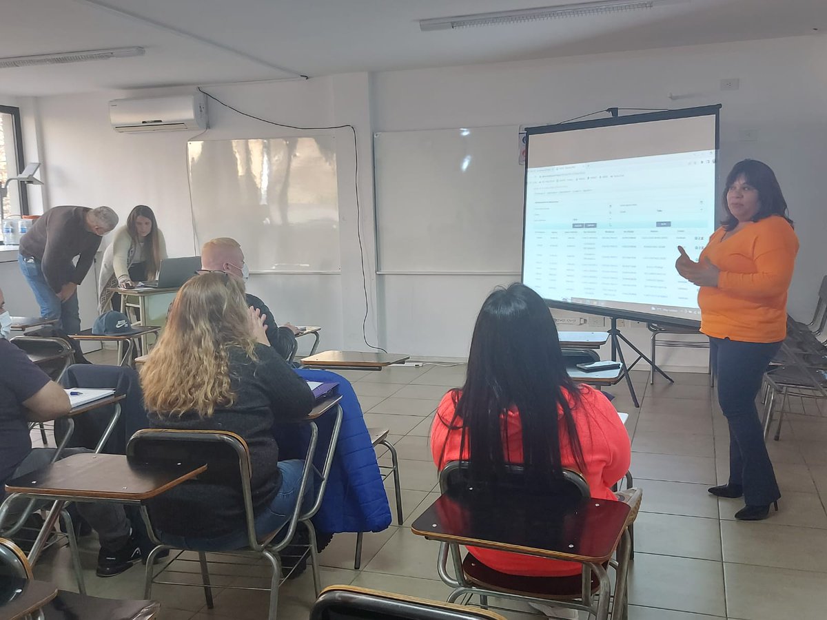 SindicatoDSalud's tweet photo. #SAMO365
En el @InstitutodelSSP clase 11 del Curso de SAMO Nivel l
Comision ll
📝 PAMI. TAD
@NovionClaudia
Maite Charterina
Lucila Moreno
#CapacitandoElPresente📚
#PensandoEnElFuturo💻 https://t.co/61OsXIXEsW