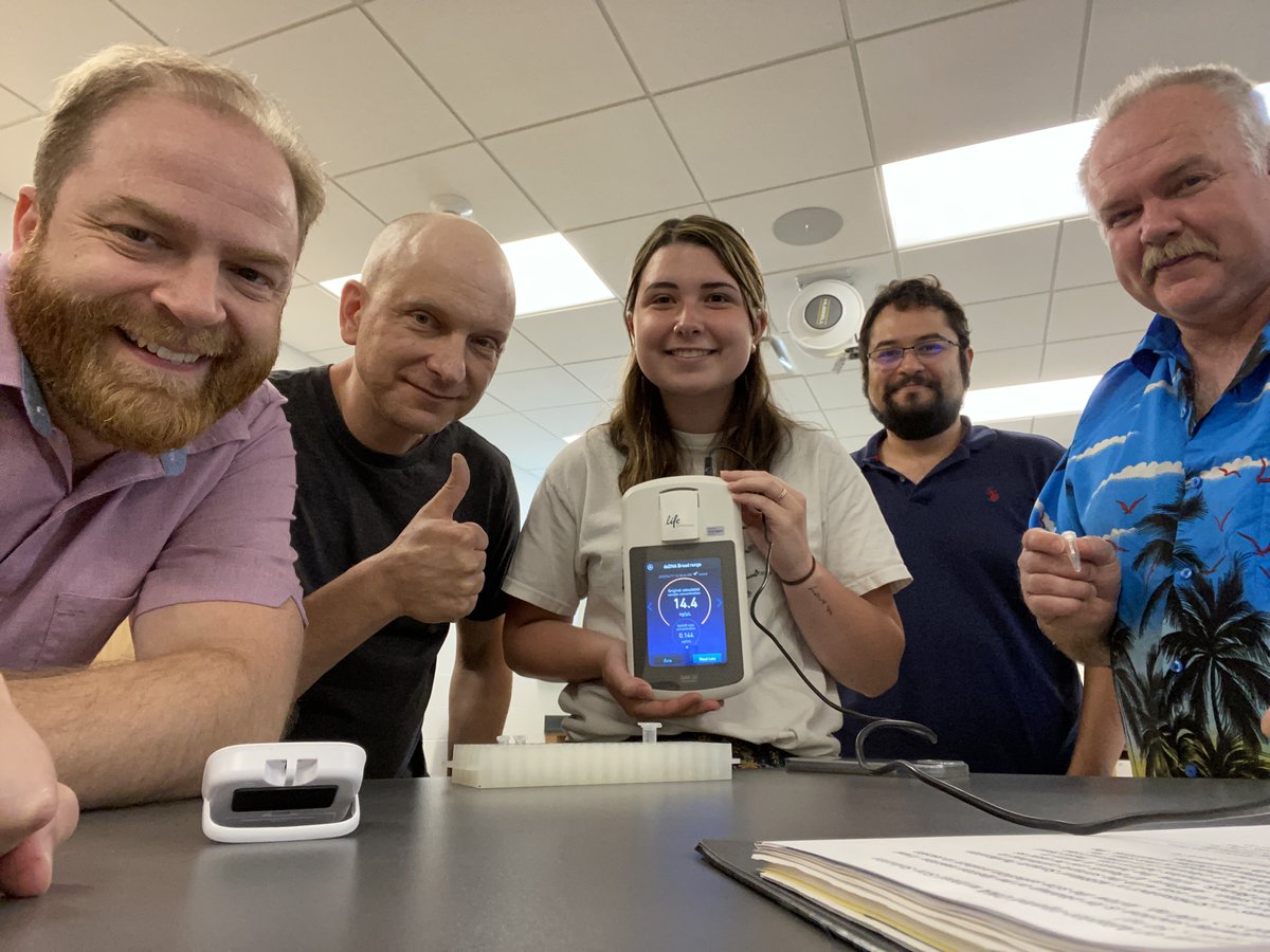 shockerbotany's tweet photo. Success at the WSU CPING genomics bootcamp!  Strong Qubit for our HybSeq prep. #CPING https://t.co/dD7exYc75v